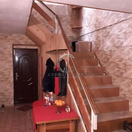 Casă cu 3 camere cu Canalizare în Central