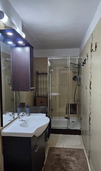 Apartament cu 2 camere decomandat, mobilat în Alba Iulia