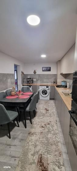 Casă cu 2 camere cu Teren 1000 Mp în Central