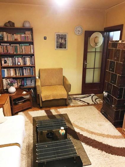 Apartament cu 2 camere decomandat în Urmeniș
