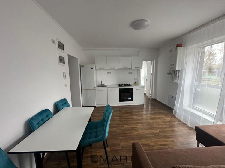 Apartament cu 2 camere semidecomandat în Stupini