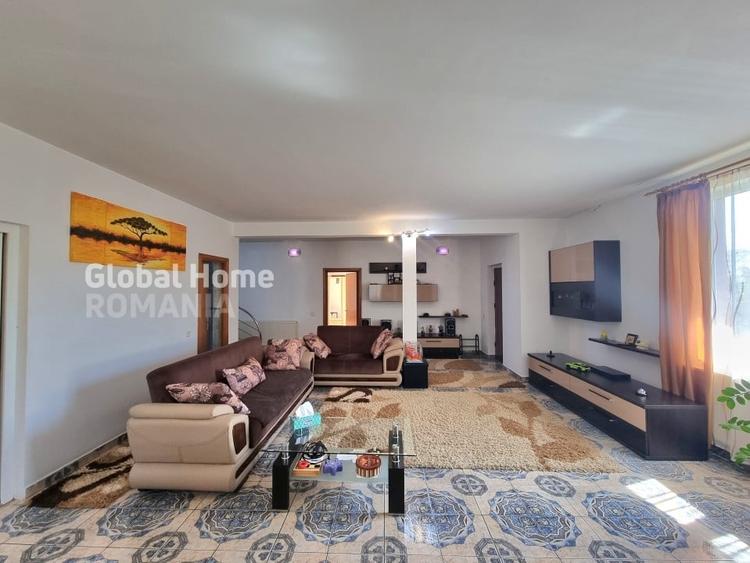 Casă cu 4 camere cu Teren 1094 Mp în 1 Decembrie