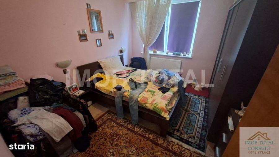 Apartament cu 2 camere semidecomandat în Craiovei
