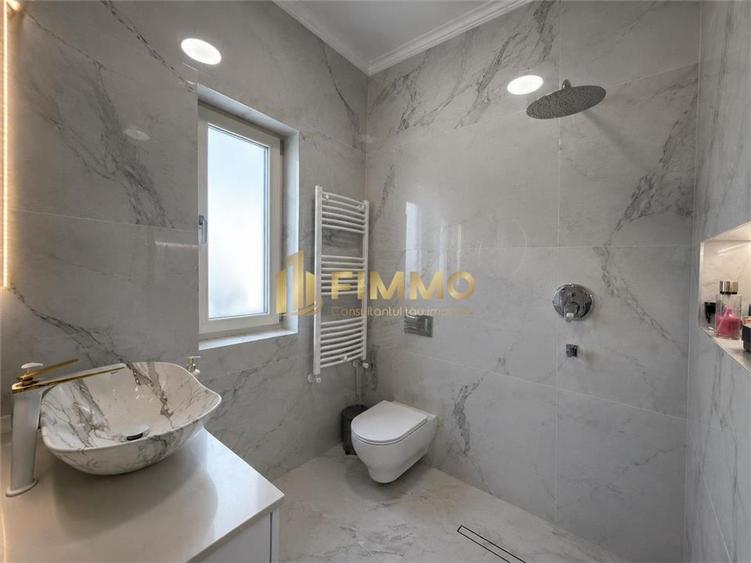 Casă individuală cu 4 camere cu Canalizare în Periferie
