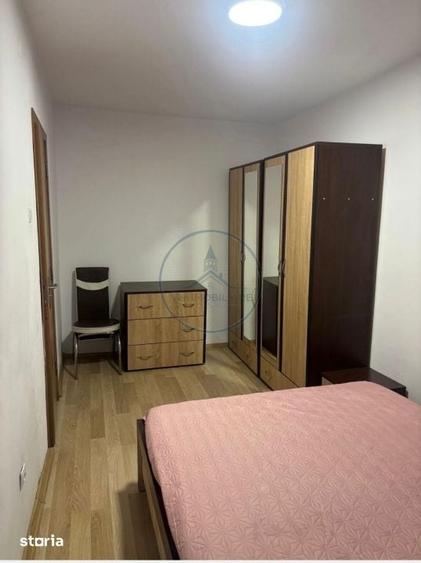 Apartament cu 3 camere în Decebal
