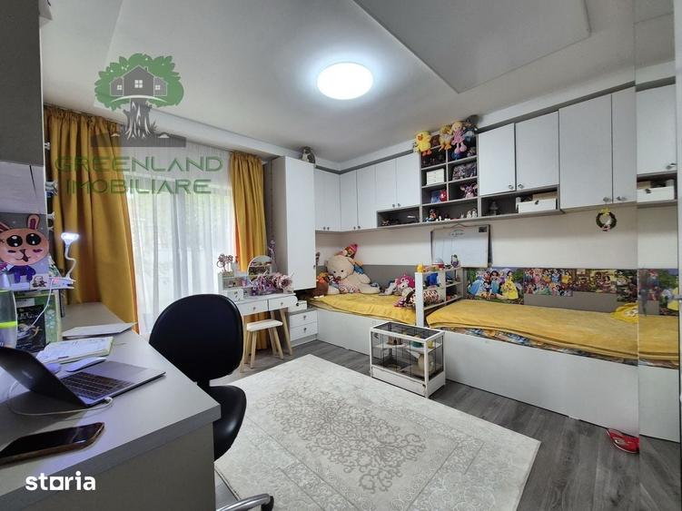 Casă cu 5 camere cu Teren 600 Mp în Aroneanu