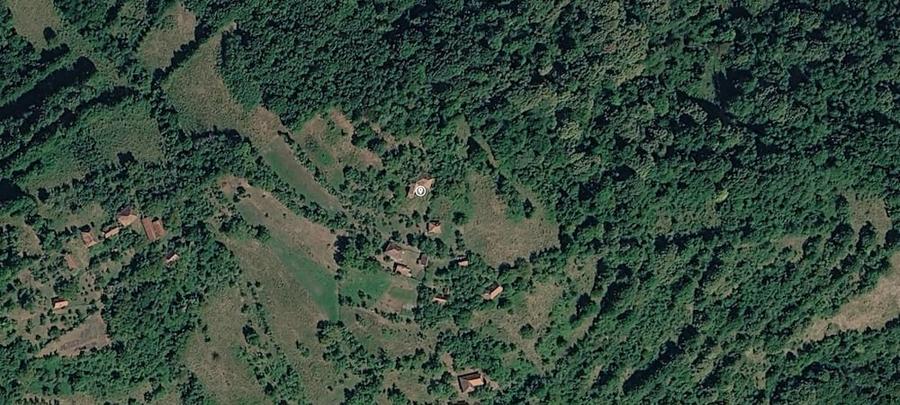 Casă cu 3 camere cu Teren 11700 Mp în Hălmagiu