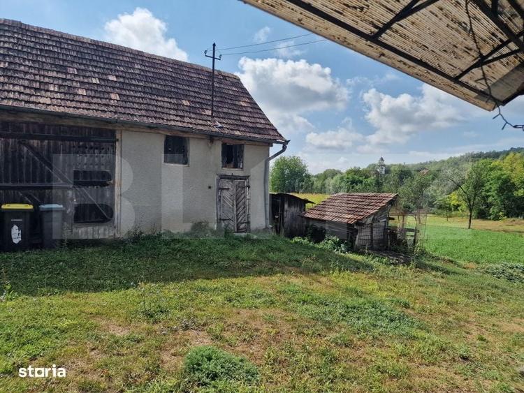 Casă cu 2 camere cu Teren 2300 Mp în Aluniș