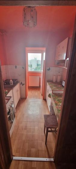 Zona ?agului, apartament 3 camere, decomandat, spa?ios, chirie 420 euro negociabil - 1
