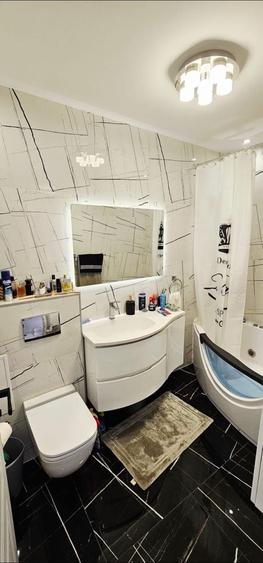 Apartament cu 2 camere decomandat în Florești