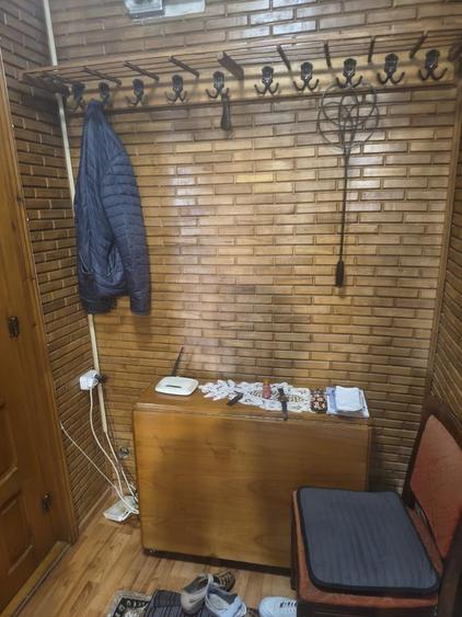 Apartament cu 3 camere decomandat în Nicolina