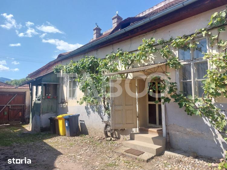 Casă cu 4 camere cu Teren 759 Mp în Central
