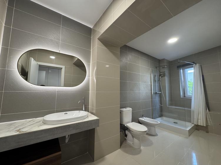 Apartament cu 4 camere decomandat, mobilat în Pipera