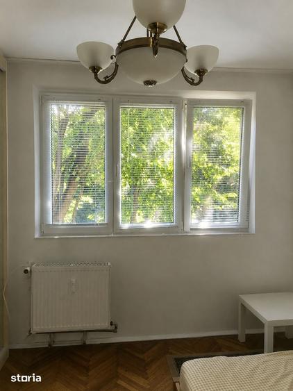 Apartament cu 2 camere semidecomandat în Pajura
