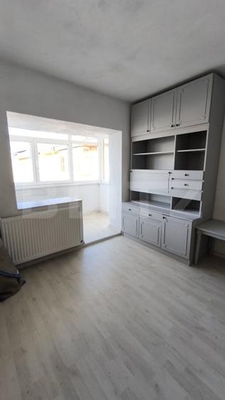 Apartament cu 4 camere decomandat în Burdujeni