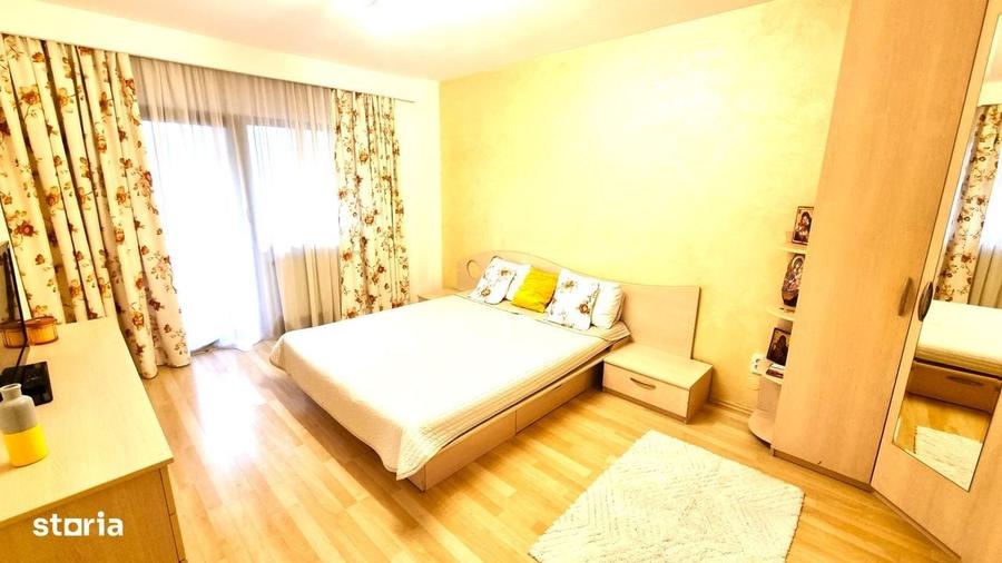 Apartament cu 3 camere în Malu Roșu