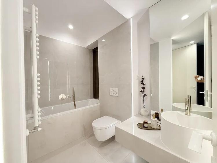 Apartament cu 3 camere decomandat în Pipera
