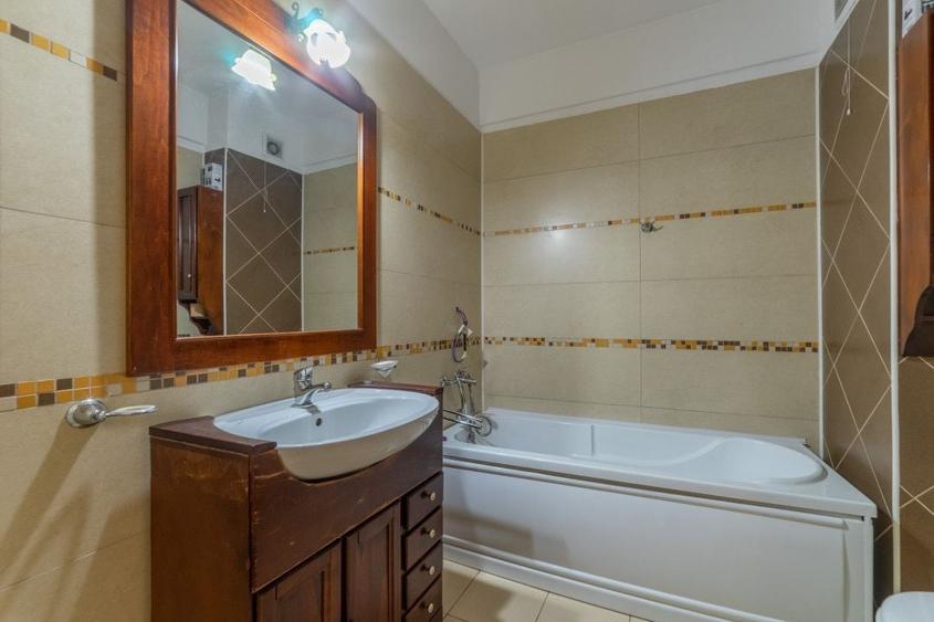 Apartament cu 2 camere decomandat, mobilat în Găvana Platou