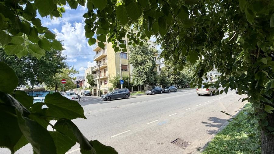 Apartament 237 mp  Barbu Văcărescu – Tei | Vedere Parcul Circului | Garaj - 1