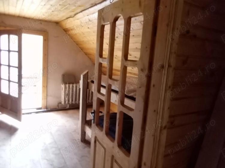 Casă cu 6 camere cu Teren 3884 Mp în Plaiul Foii