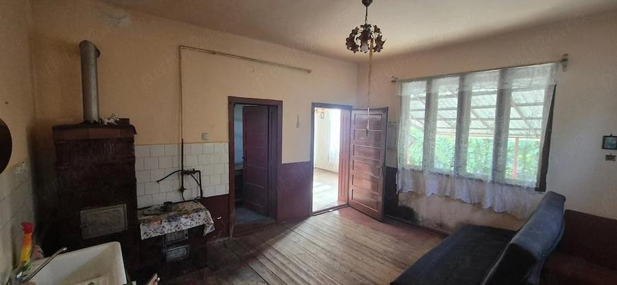 Casă cu 5 camere cu Teren 1000 Mp în Balda