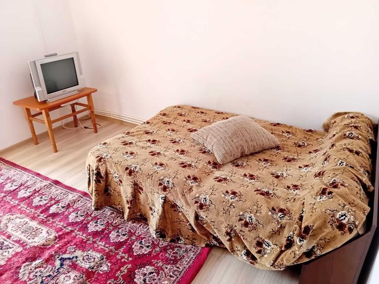 Apartament cu 2 camere decomandat în Exterior Vest