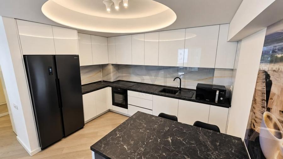 Apartament cu 3 camere decomandat în Pipera