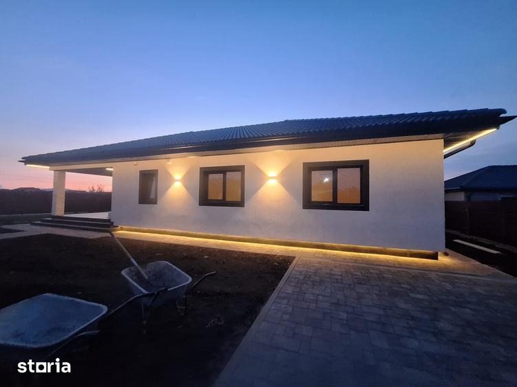 Casă cu 5 camere cu Teren 600 Mp în Exterior Vest