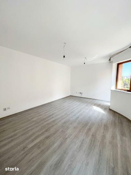 Apartament cu 4 camere în Calea București