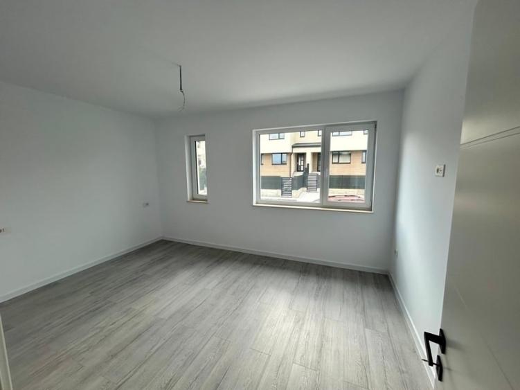 Casă individuală cu 4 camere cu Teren 230 Mp în Valea Lupului
