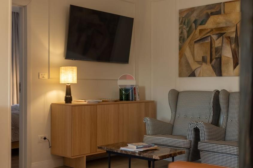 Apartament cu 3 camere decomandat, mobilat în Micălaca