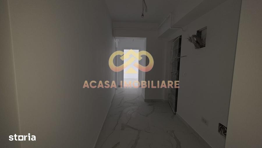 Apartament cu 3 camere decomandat în Nicolina