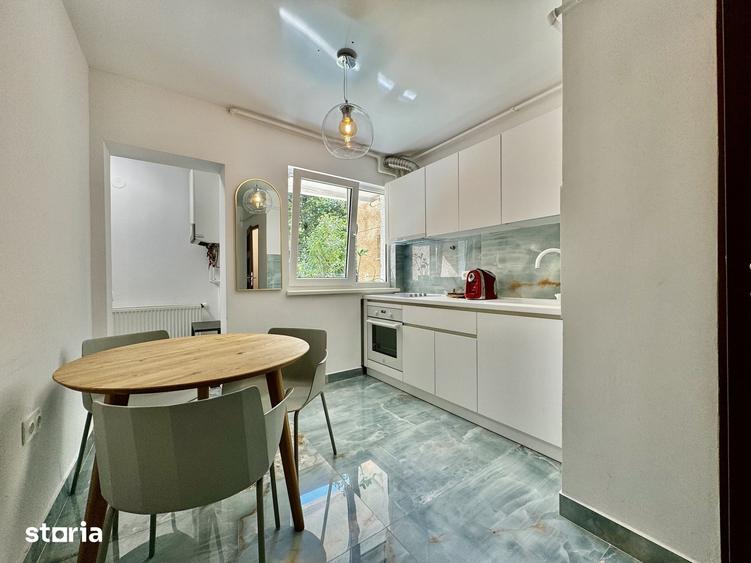 Apartament cu 2 camere decomandat, mobilat în Cornișa