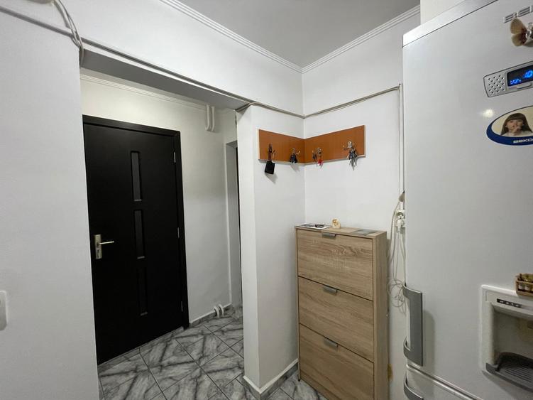 Apartament cu 2 camere decomandat, mobilat în Doamna Ghica