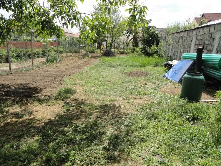 Casă cu 5 camere cu Teren 500 Mp în Central