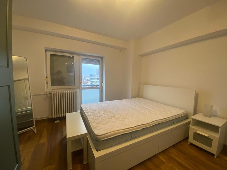 Piata Alba Iulia, Bd. Burebista - 7