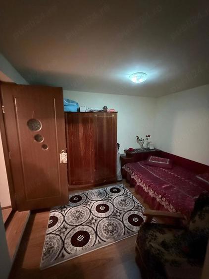 Casă cu 3 camere cu Teren 1562 Mp în Gălăteni