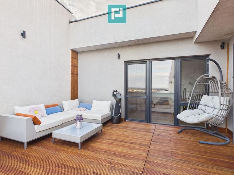 Apartament cu 4 camere decomandat, mobilat în Centru Civic
