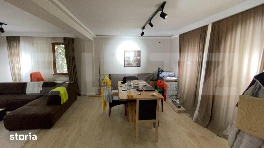 Casă cu 5 camere cu Teren 370 Mp în George Enescu