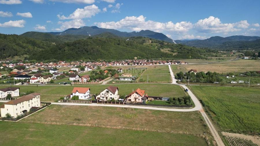 Teren Construcții intravilan de 1000 mp, în Glăjărie