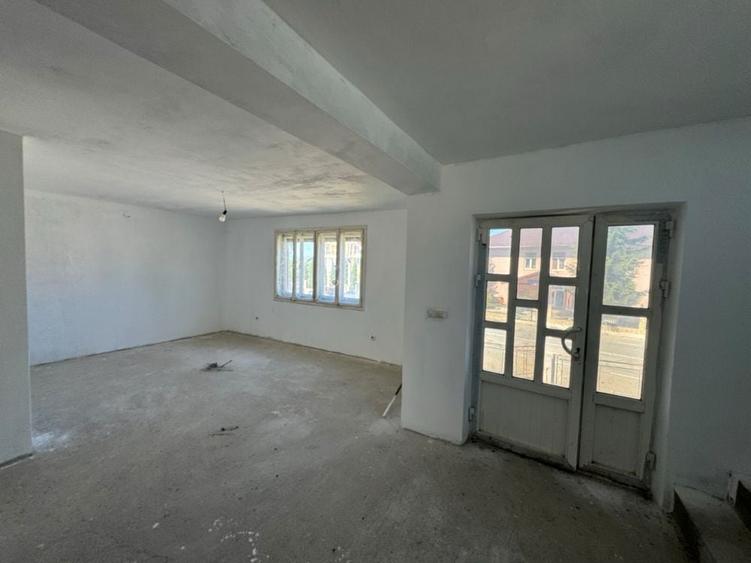Casă cu 4 camere în Remeți