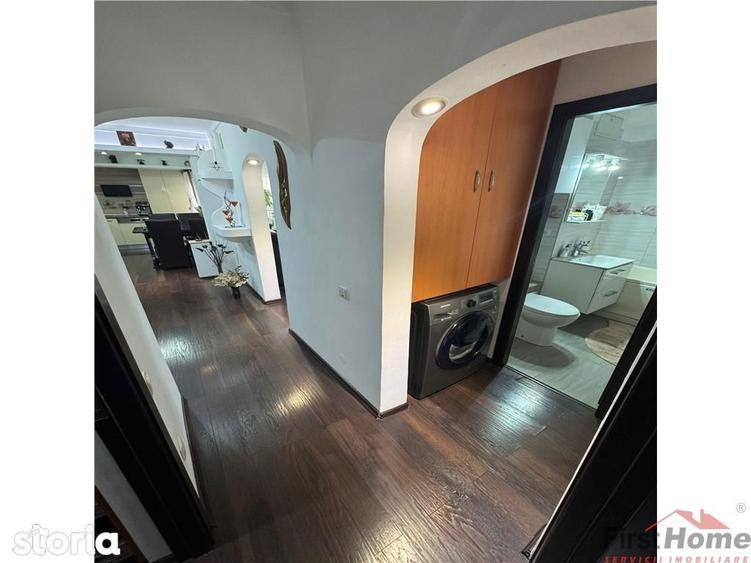 Apartament cu 3 camere, mobilat în Central