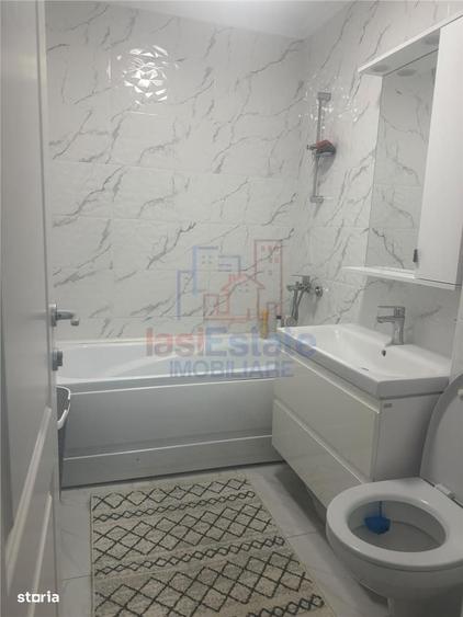 Apartament cu 3 camere decomandat în Canta