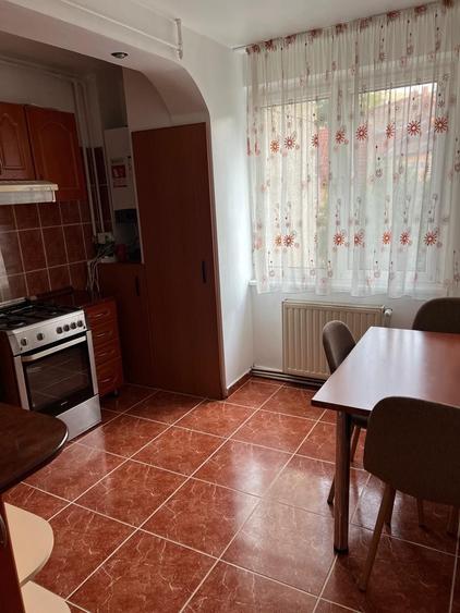 Apartament de inchiriat - 3