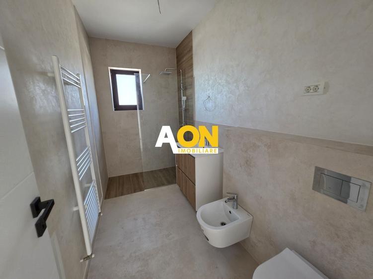 Casă individuală cu 3 camere cu Canalizare în Micești