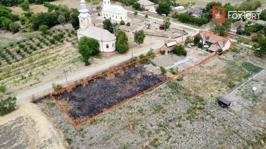 Casă individuală cu 4 camere cu Teren 2208 Mp în Folea