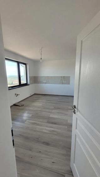 Casă cu 2 camere cu Teren 650 Mp în Chicerea