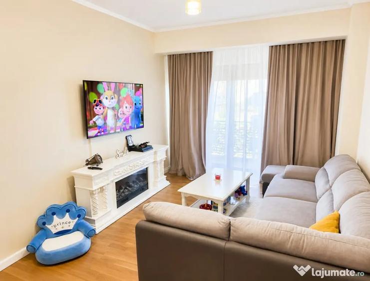 Apartament cu 4 camere decomandat în Palazu Mare