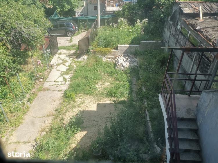 Casă cu 4 camere cu Teren 150 Mp în Central