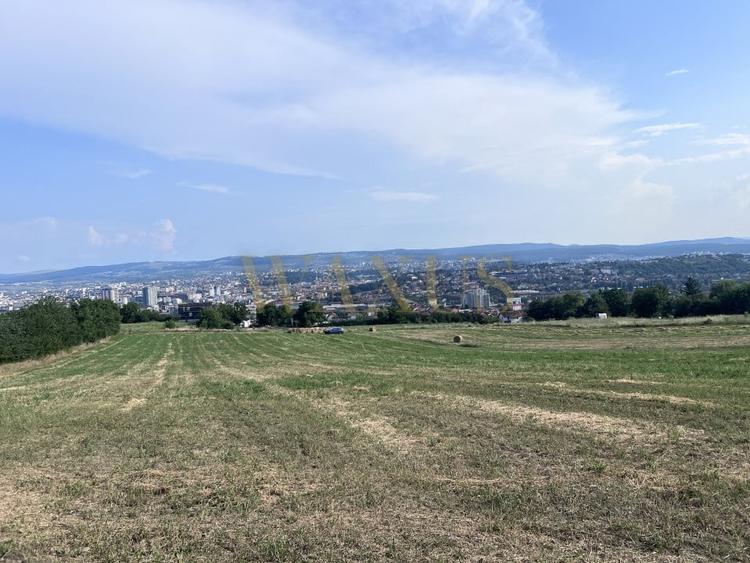 Teren agricol intravilan de 3150 mp, în Dâmbul Rotund